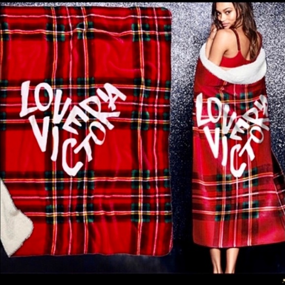 Victoria's Secret Other - VICTORIA’S SECRET SHERPA BLANKET